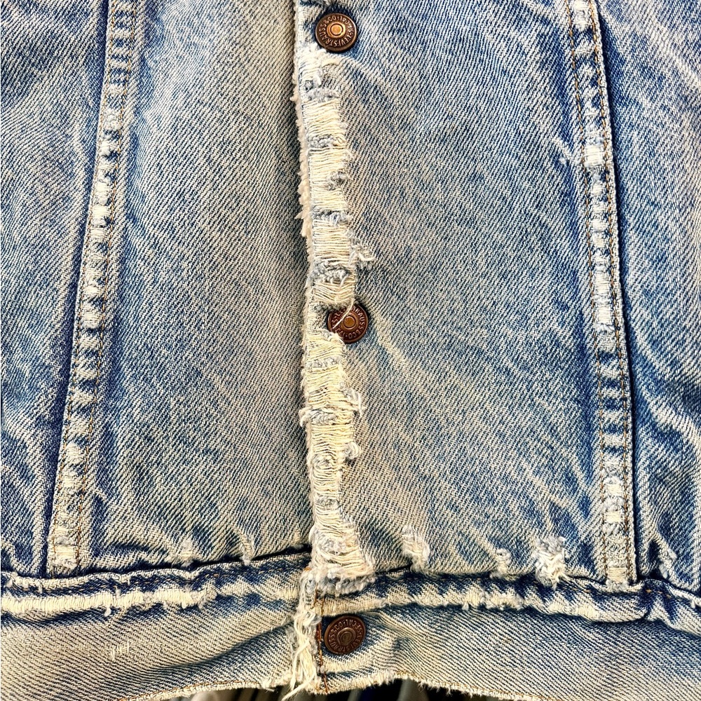 70’s Vintage Levi’s Sherpa Lined Denim Trucker Jacket - Picture 2 of 16